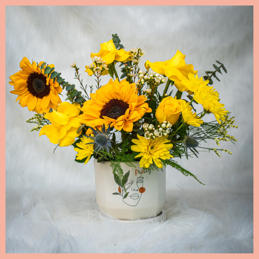 Colorful birthday flower box with ribbon – Le Ronza Flowers