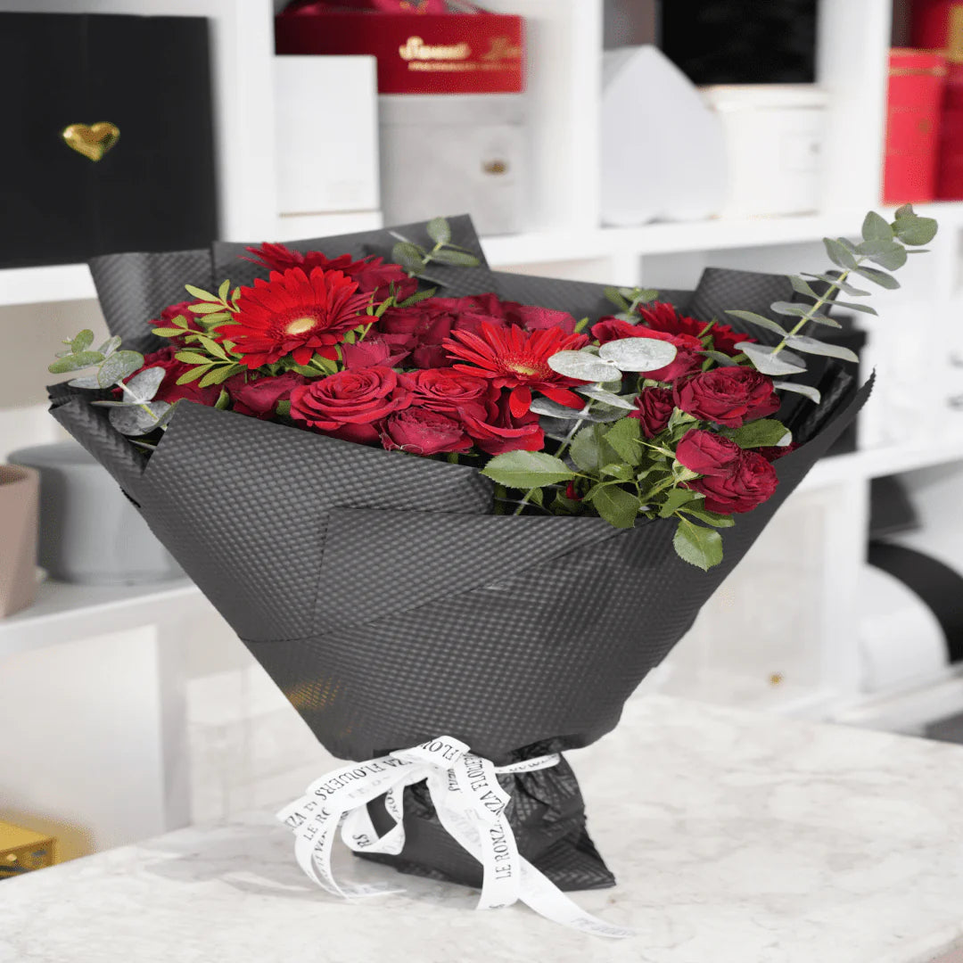 Buy Any Flowers Rose Birthday cakes