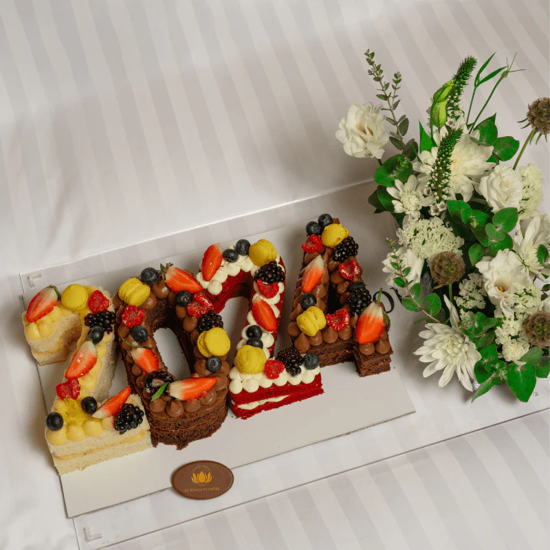 Flowers Rose Birthday cakes, gifts, bouquets, Dubai, Abu Dhabi