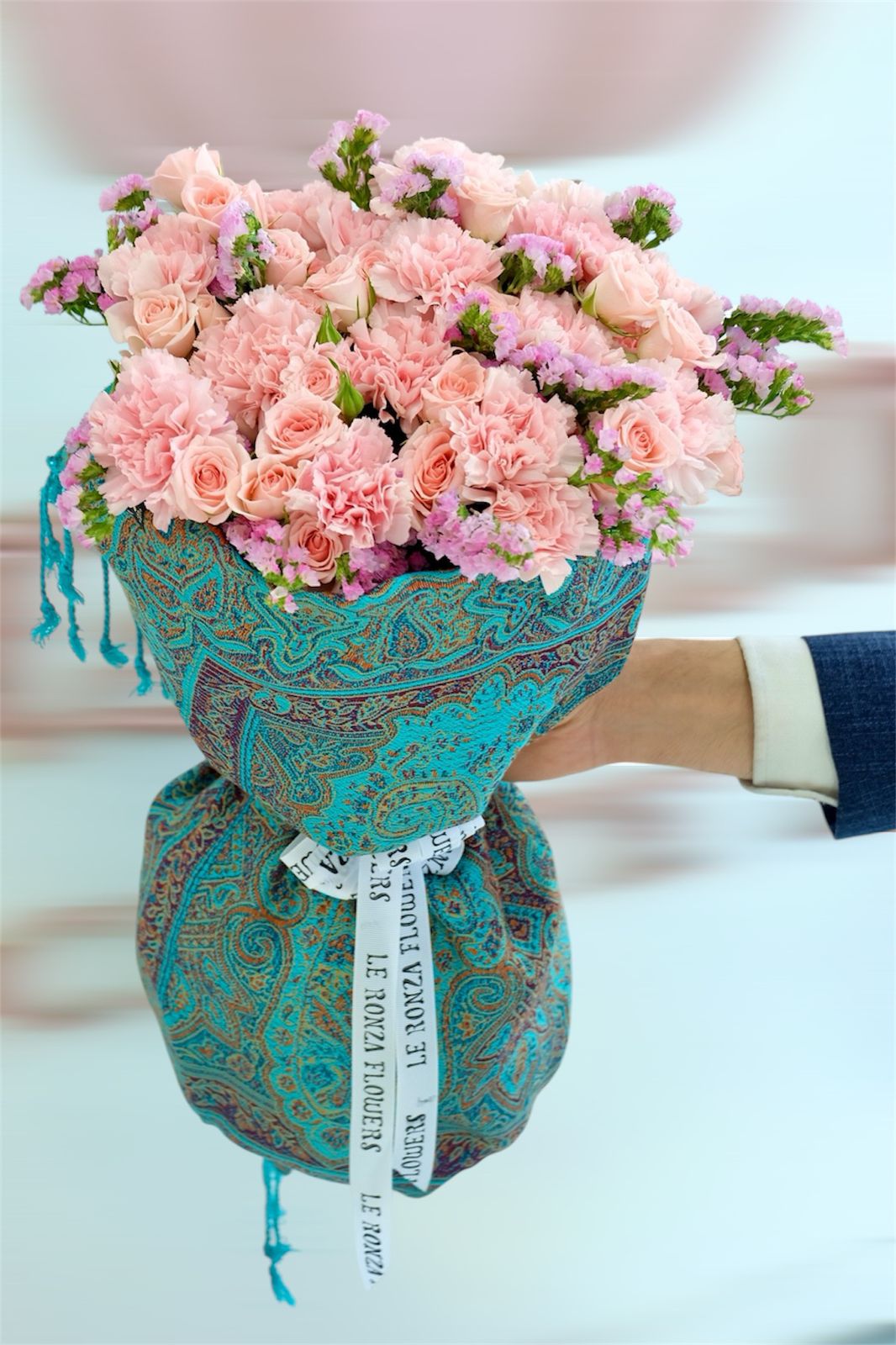Flower shop near me UAE
Online florist Abu Dhabi